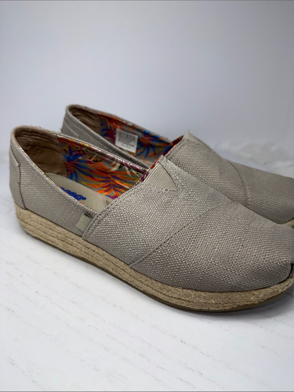 Skechers “ BOBS” Beige Canvas Espadrille Slip-On with Jute Trim